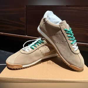 Steve Madden Leather Suede Retro Sneakers Beige Tan Green Lace Shoes Size 6 NIB